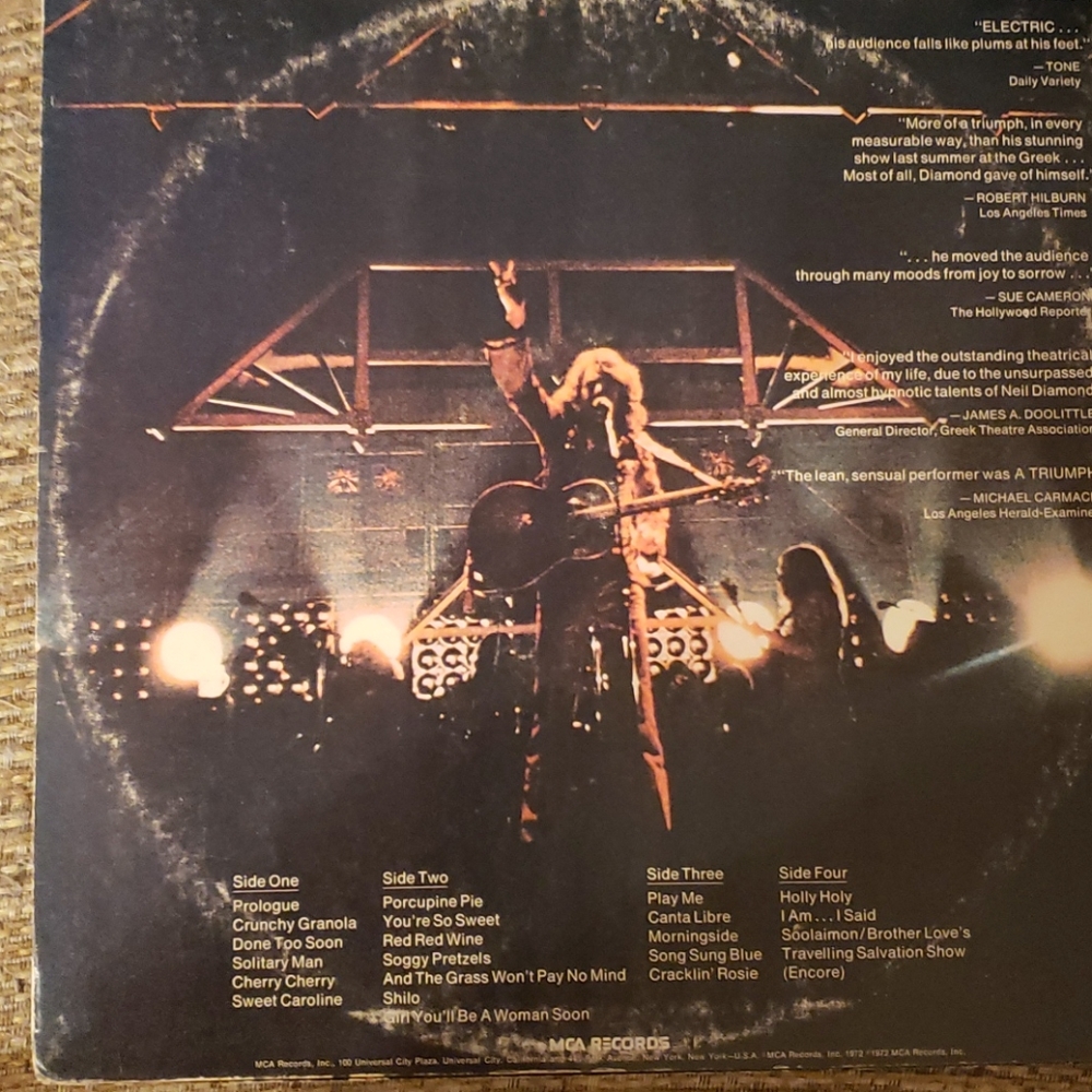 NEIL DIAMOND Hot August Night - Picture 2 of 2